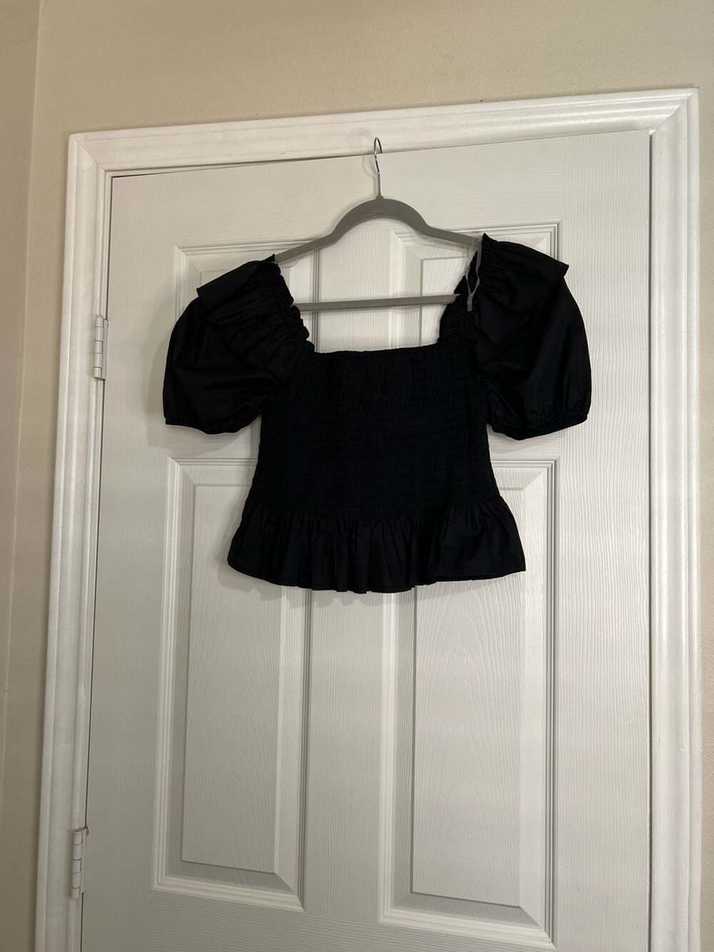 Honey & t Black Smocked Puff Sleeve Peplum Top, Size M